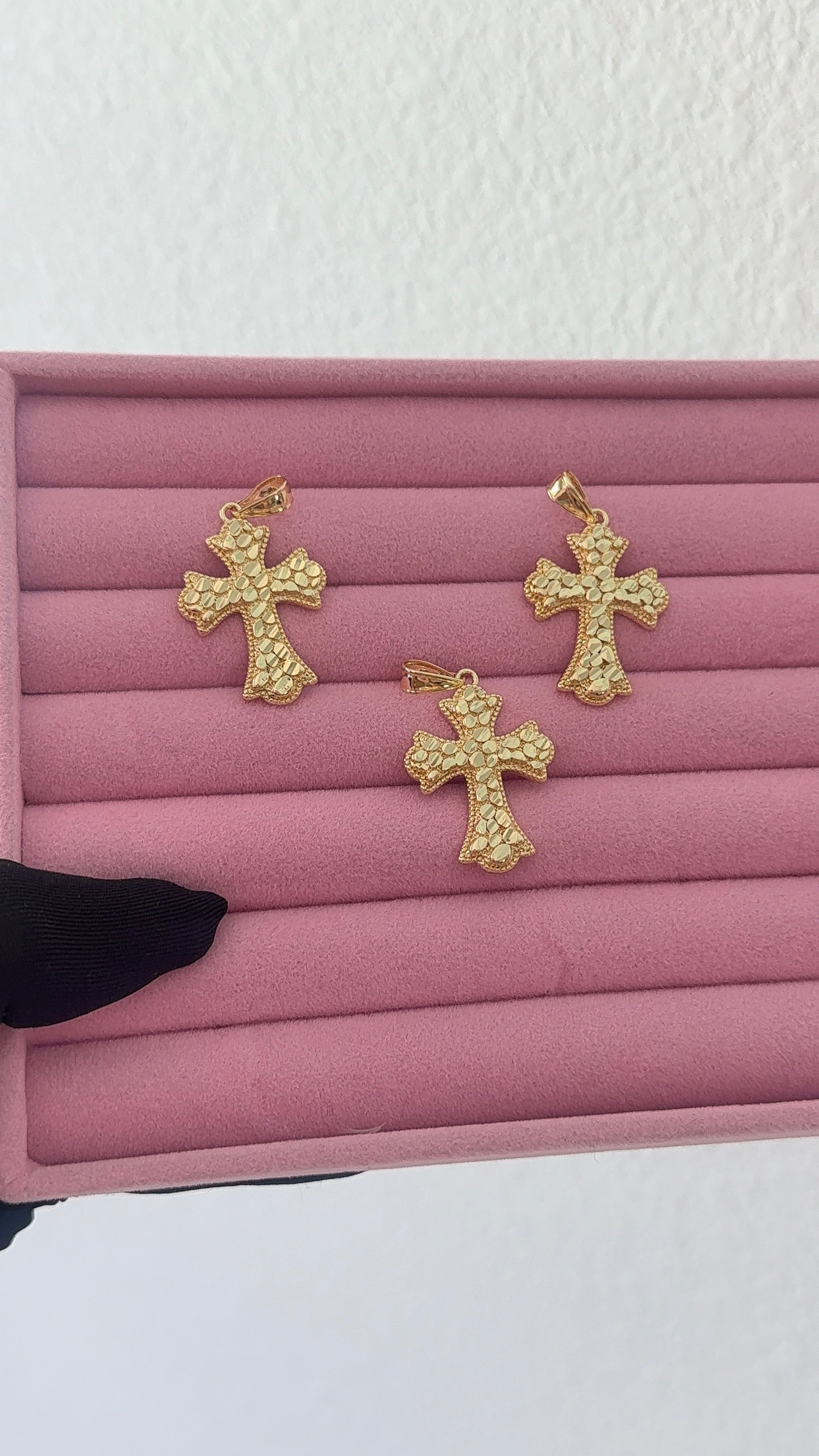 NUGGET CROSS PENDANT