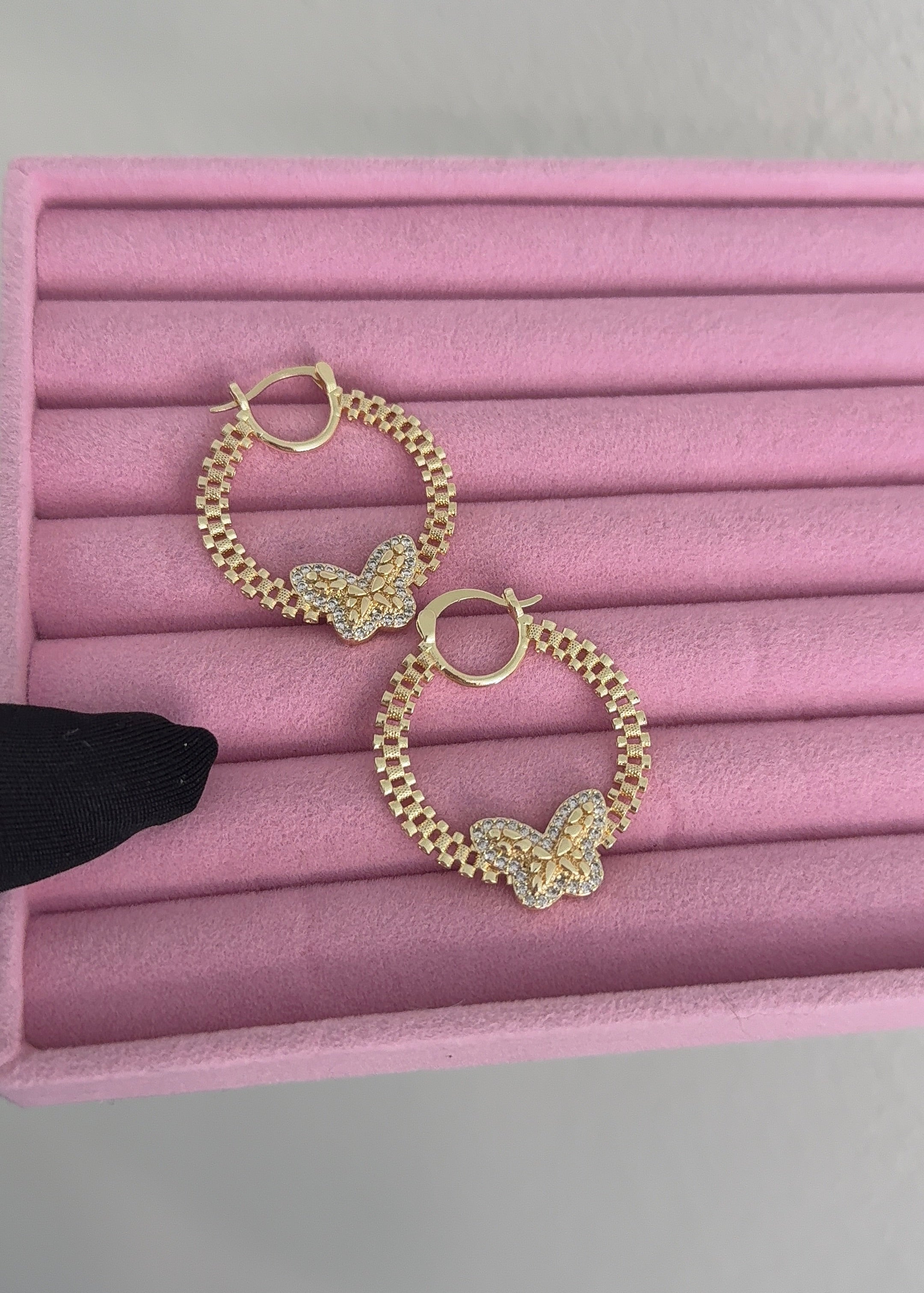BUTTERFLY NUGGET HOOPS